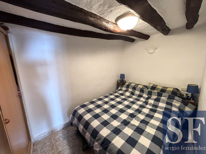 Image No.10-1 Bed Townhouse for sale