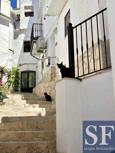 Image No.16-1 Bed Townhouse for sale