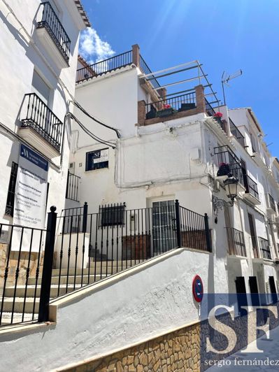Image No.17-1 Bed Townhouse for sale