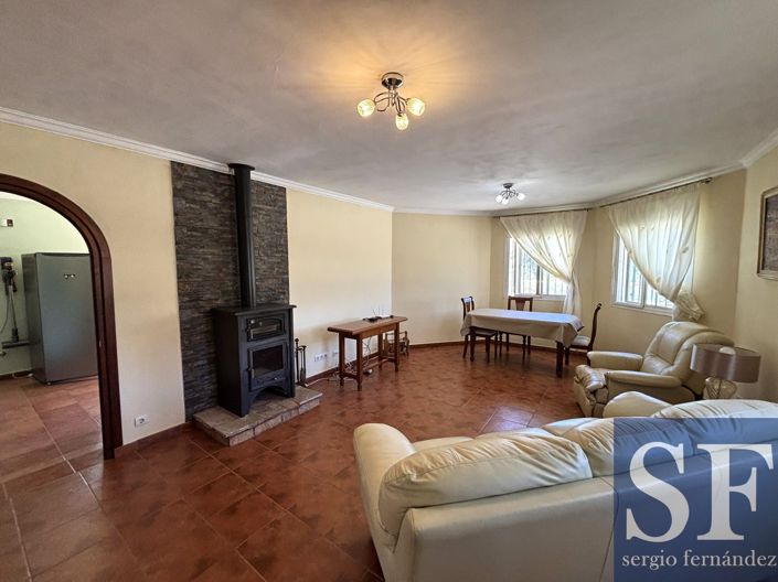 Image No.2-3 Bed Villa for sale
