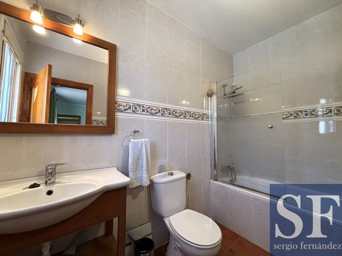 Image No.8-3 Bed Villa for sale