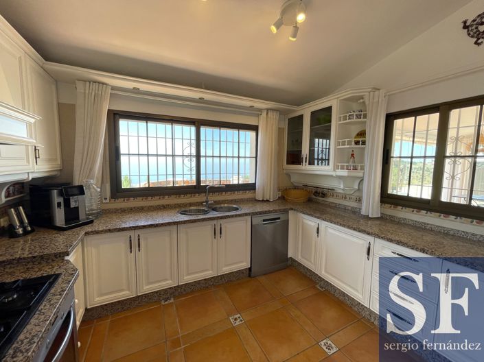 Image No.5-5 Bed Villa for sale