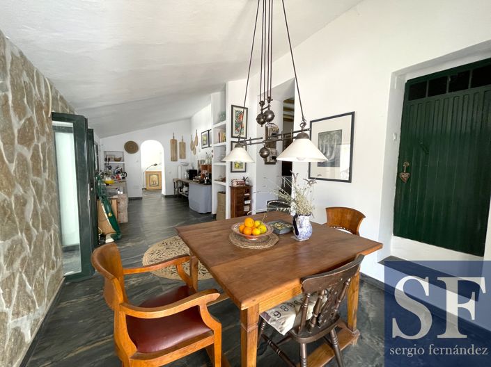 Image No.2-3 Bed Villa for sale