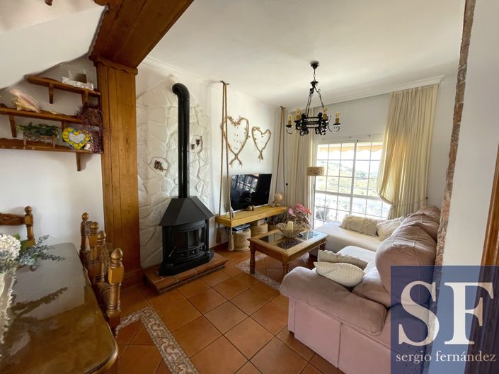 Image No.2-3 Bed Townhouse for sale