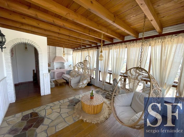 Image No.6-3 Bed Townhouse for sale
