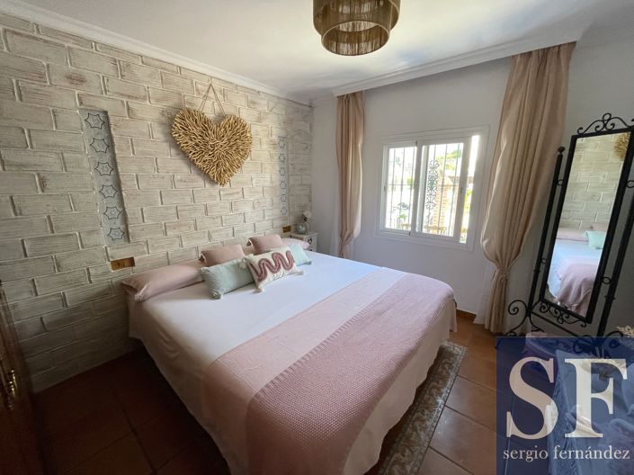 Image No.8-3 Bed Townhouse for sale