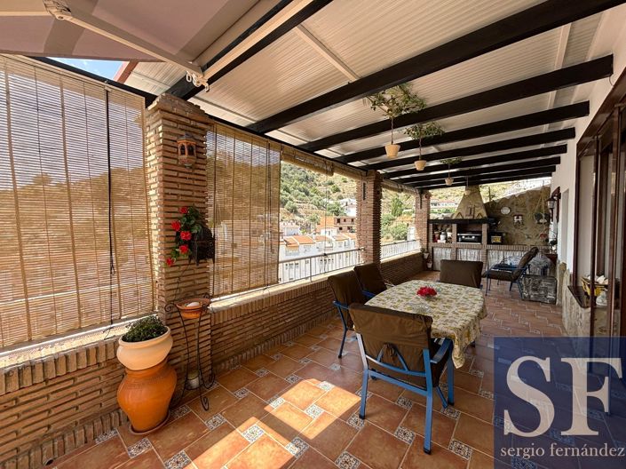 Image No.16-4 Bed Apartment for sale