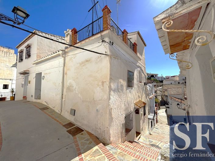 Image No.2-3 Bed Townhouse for sale