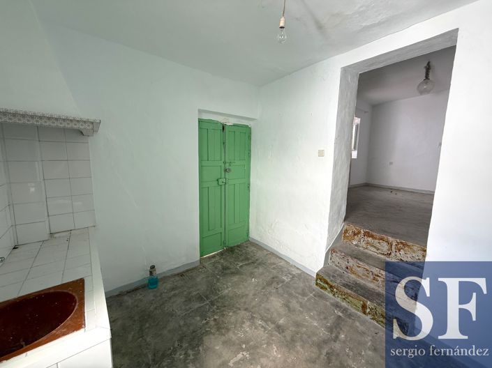 Image No.15-3 Bed Townhouse for sale