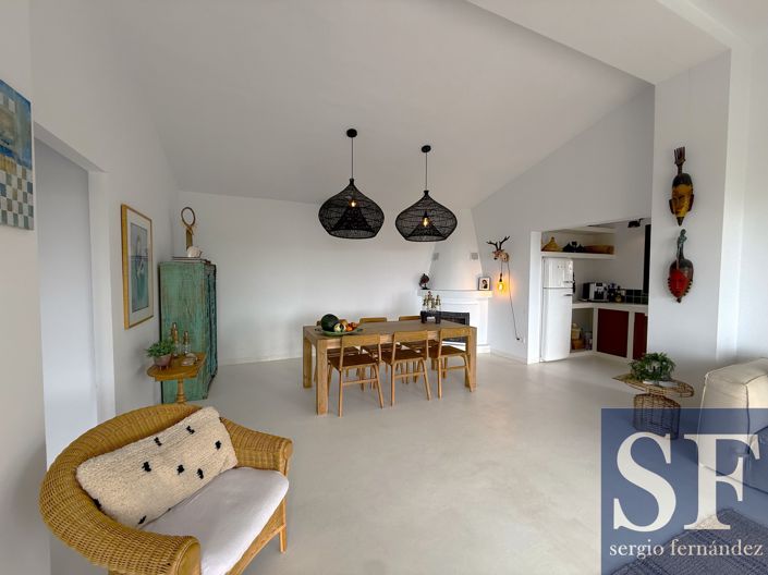Image No.2-2 Bed Villa for sale