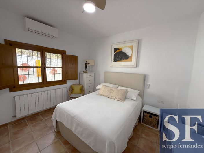 Image No.12-3 Bed Villa for sale