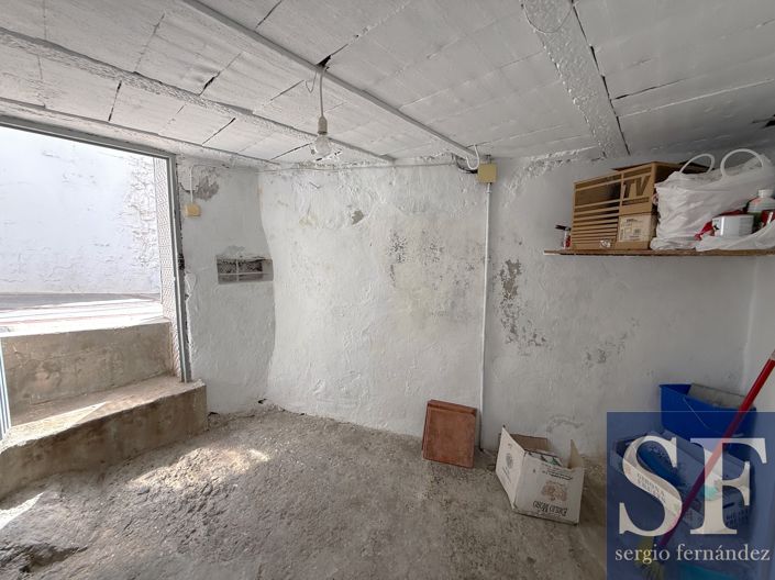 Image No.19-3 Bed Townhouse for sale