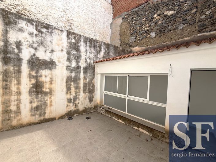 Image No.17-2 Bed Townhouse for sale
