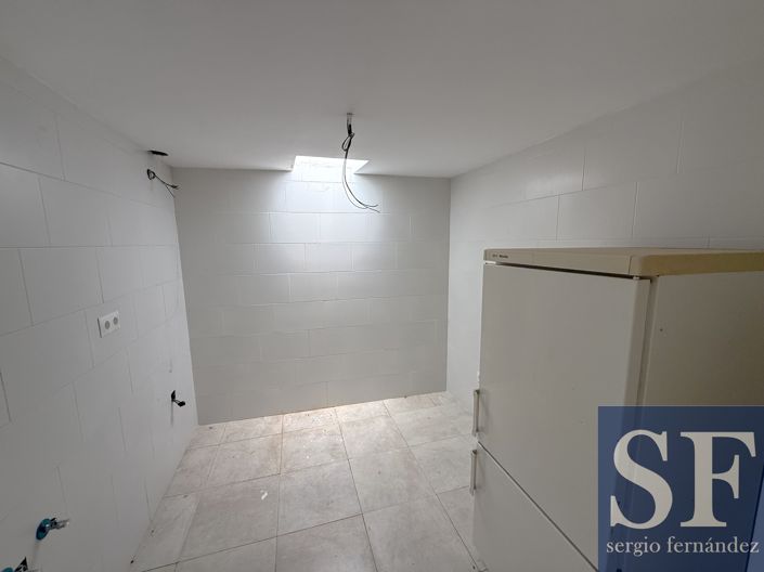 Image No.9-2 Bed Townhouse for sale