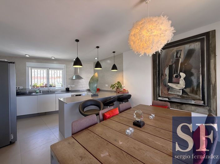 Image No.6-4 Bed Townhouse for sale