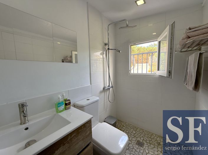 Image No.13-2 Bed Villa for sale