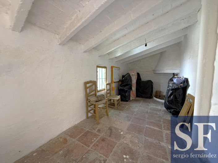 Image No.14-4 Bed Townhouse for sale