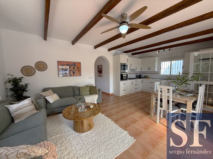 Image No.2-3 Bed Villa for sale