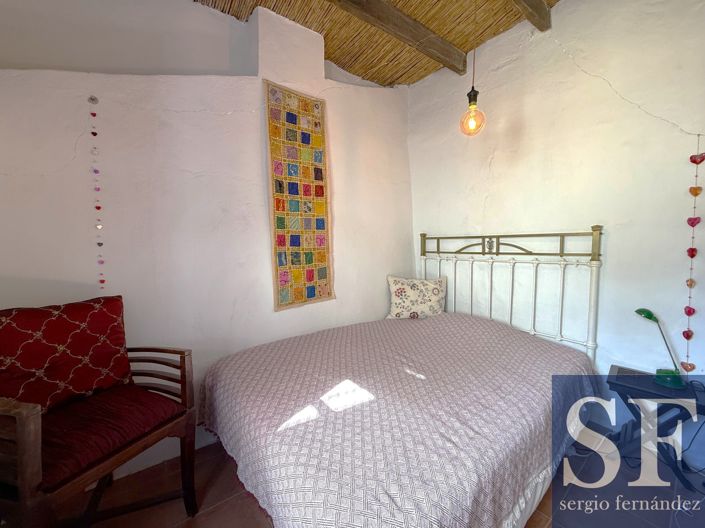 Image No.10-2 Bed Townhouse for sale