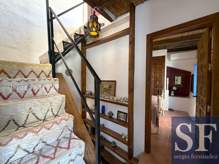 Image No.15-2 Bed Townhouse for sale