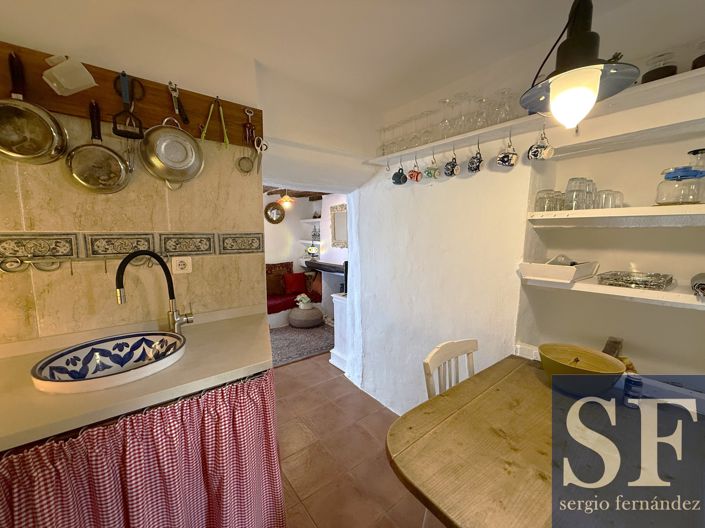 Image No.7-2 Bed Townhouse for sale