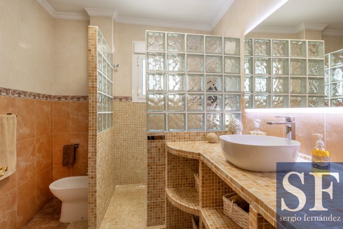 Image No.16-4 Bed Villa for sale