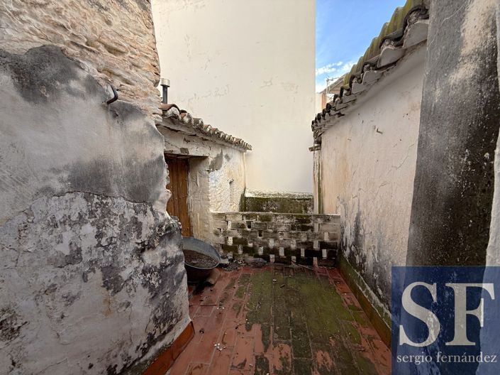 Image No.16-4 Bed Townhouse for sale