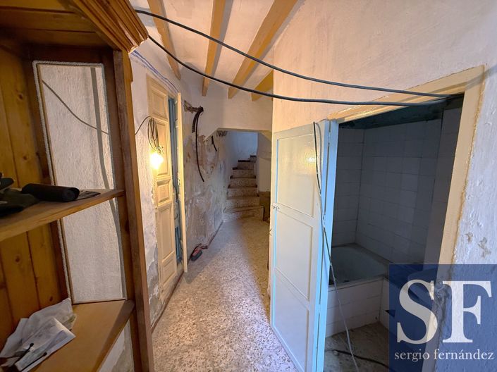 Image No.3-4 Bed Townhouse for sale