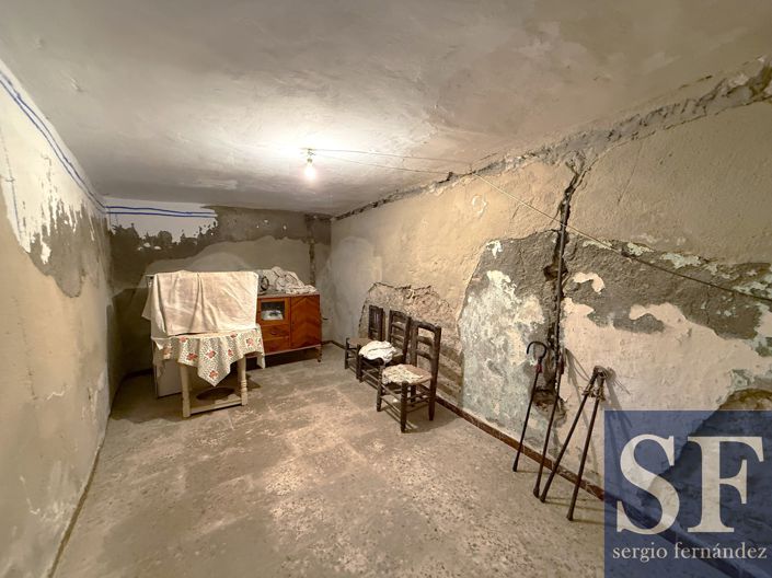 Image No.7-4 Bed Townhouse for sale