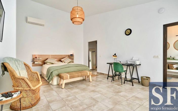Image No.10-3 Bed Townhouse for sale