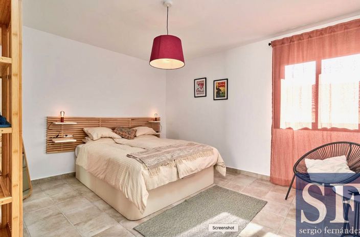 Image No.13-3 Bed Townhouse for sale