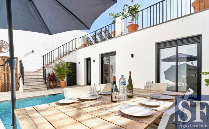 Image No.2-3 Bed Townhouse for sale