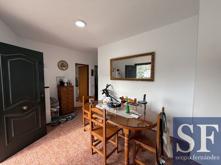 Image No.5-2 Bed Townhouse for sale