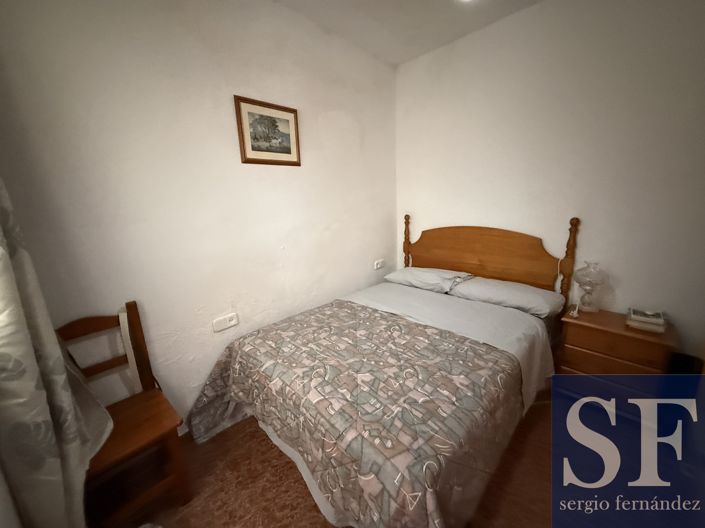Image No.9-2 Bed Townhouse for sale