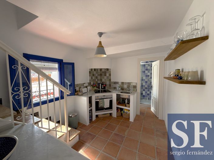 Image No.4-2 Bed Townhouse for sale