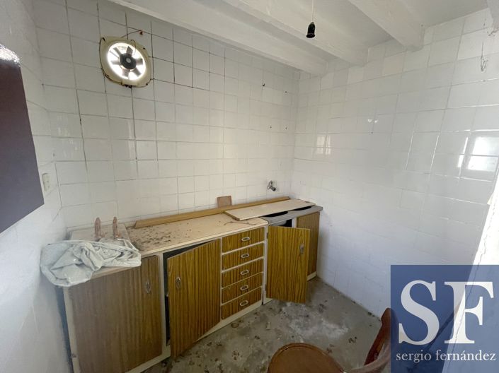 Image No.19-4 Bed Townhouse for sale