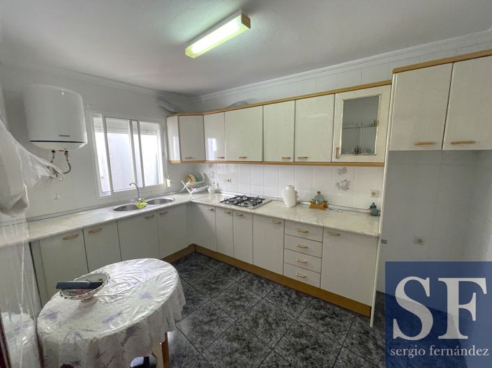 Image No.5-4 Bed Townhouse for sale