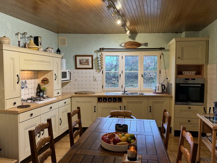 Image No.11-3 Bed House for sale