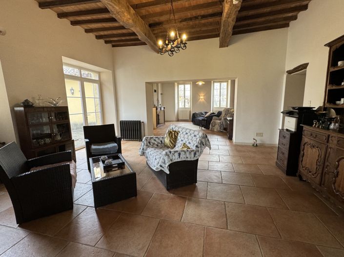 Image No.14-6 Bed House for sale