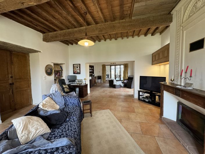 Image No.16-6 Bed House for sale