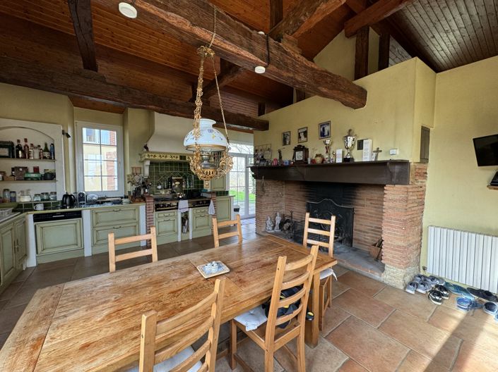 Image No.3-6 Bed House for sale