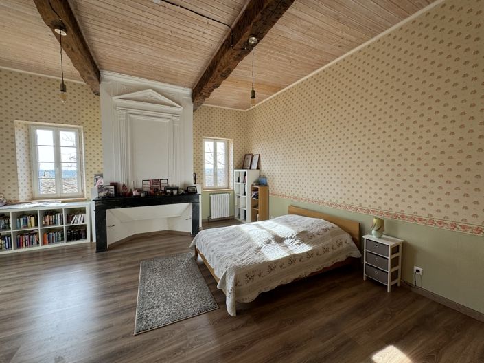 Image No.34-6 Bed House for sale