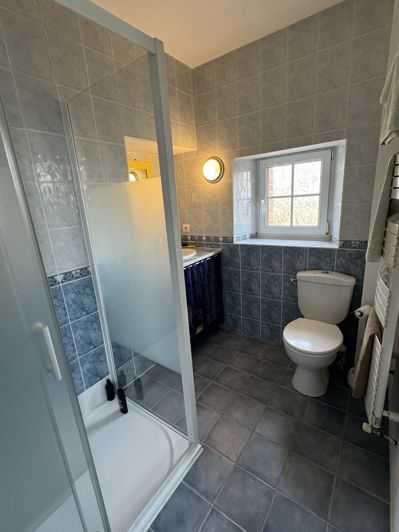 Image No.36-6 Bed House for sale