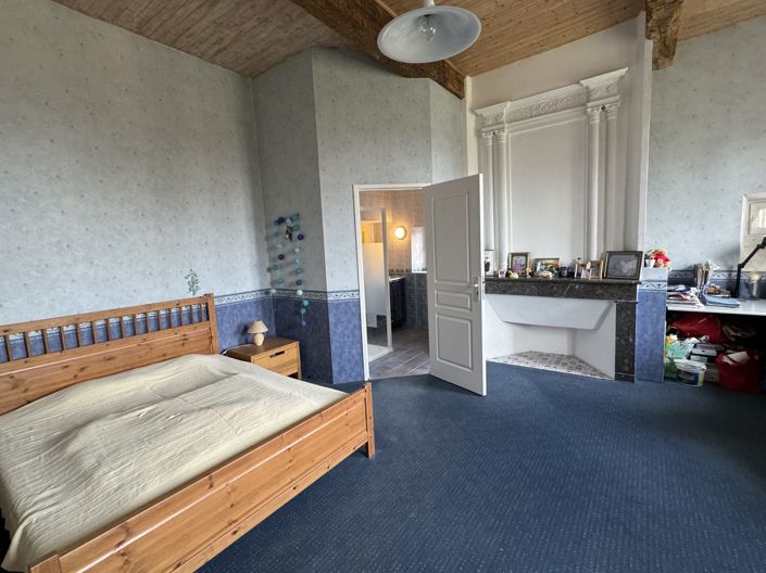 Image No.37-6 Bed House for sale