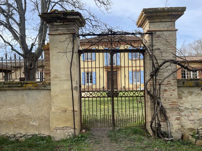 Image No.61-6 Bed House for sale