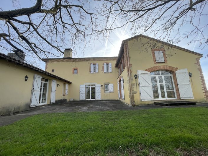 Image No.70-6 Bed House for sale