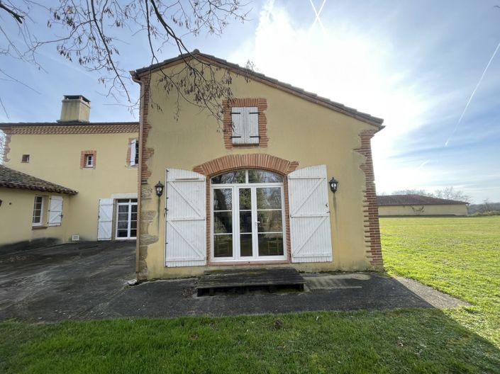 Image No.71-6 Bed House for sale