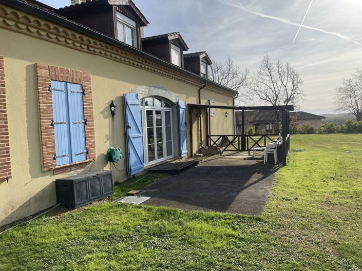 Image No.74-6 Bed House for sale