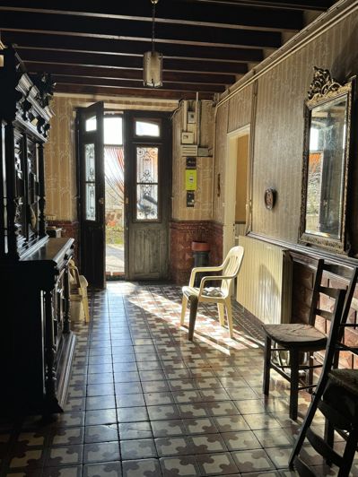 Image No.11-8 Bed House for sale