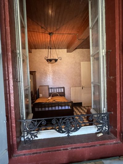 Image No.22-8 Bed House for sale